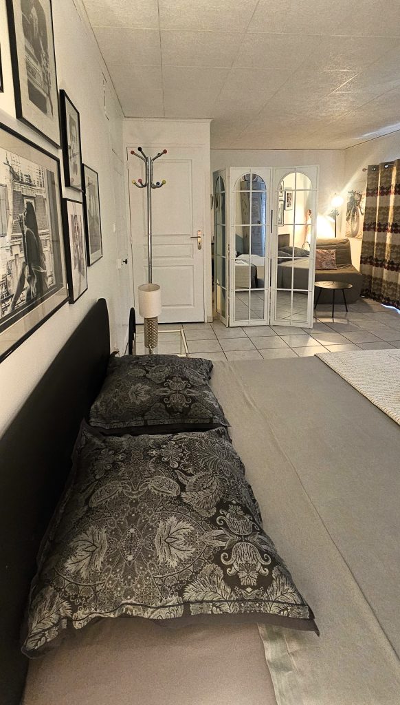 grande chambre d hotes année 70 80